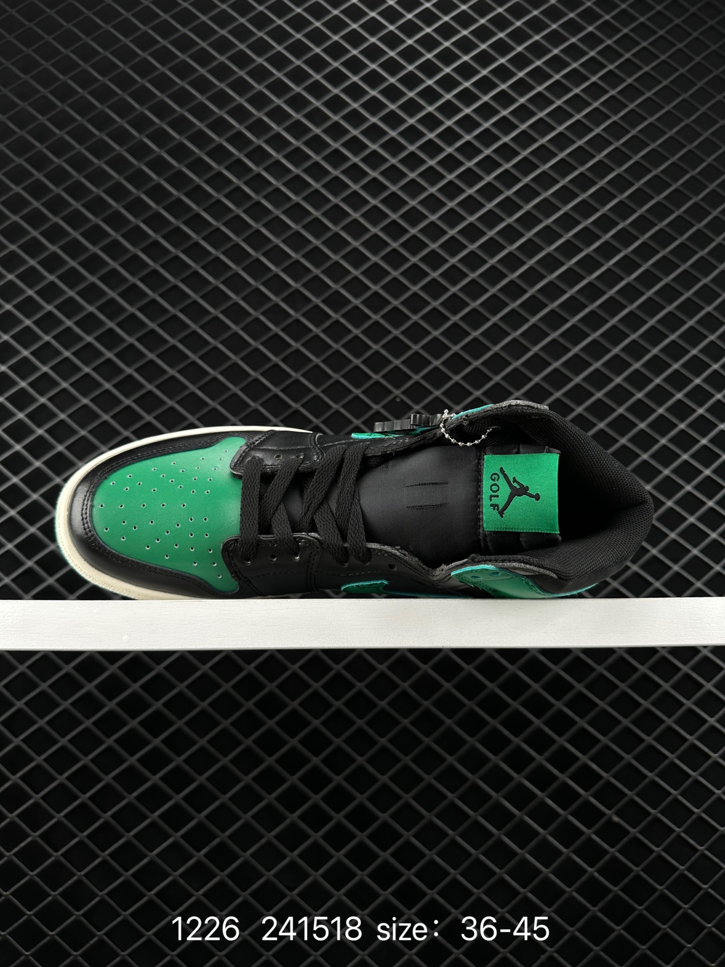 Nike Air Jordan 1 Retro High OG”Black/White“